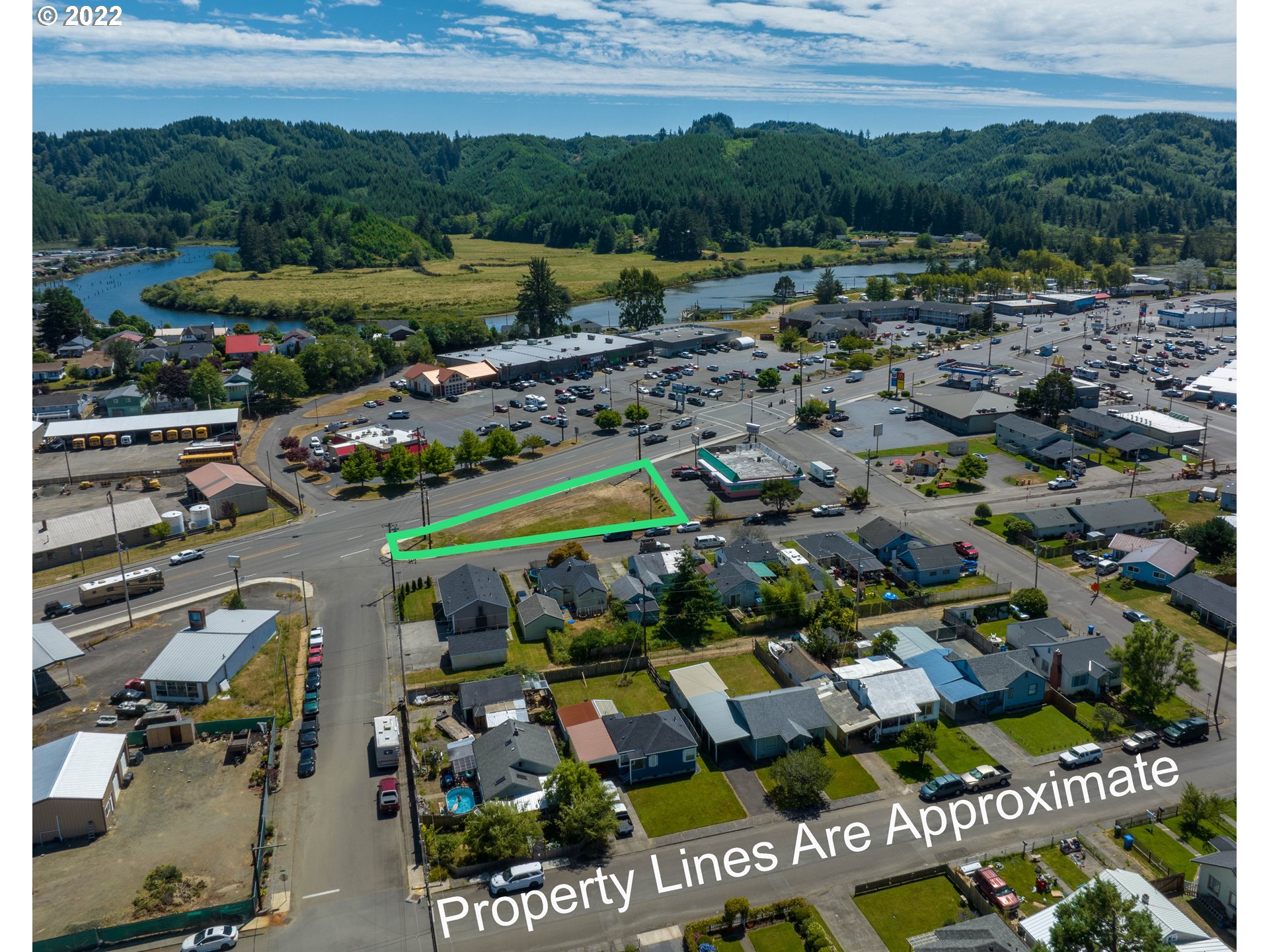 1241 Highway Avenue Reedsport, OR 97467 - Photo 6 of 11 Gallery Image 6