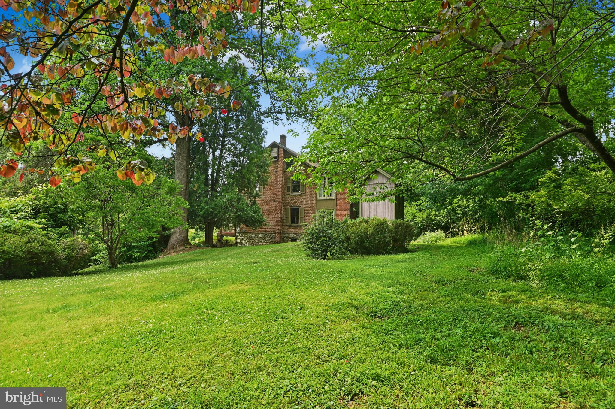 1867 Old Mill Road Bethlehem, PA 18015 - Photo 24 of 36
