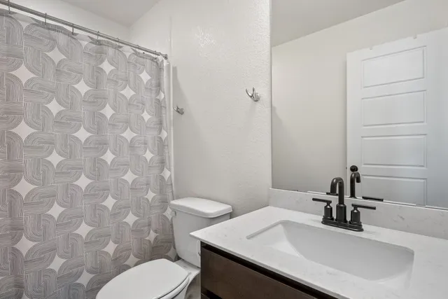 $349,990 | 218 Summit Drive, Lockhart, TX 78644