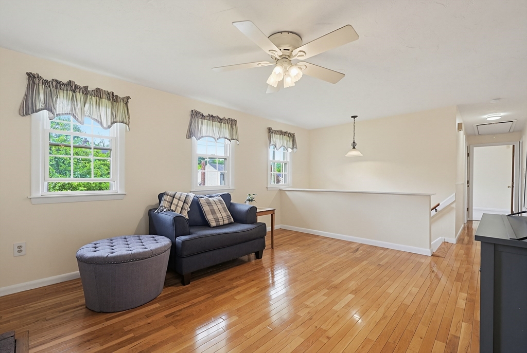 9 Paula Road Milford, MA 01757 - Photo 2 of 29