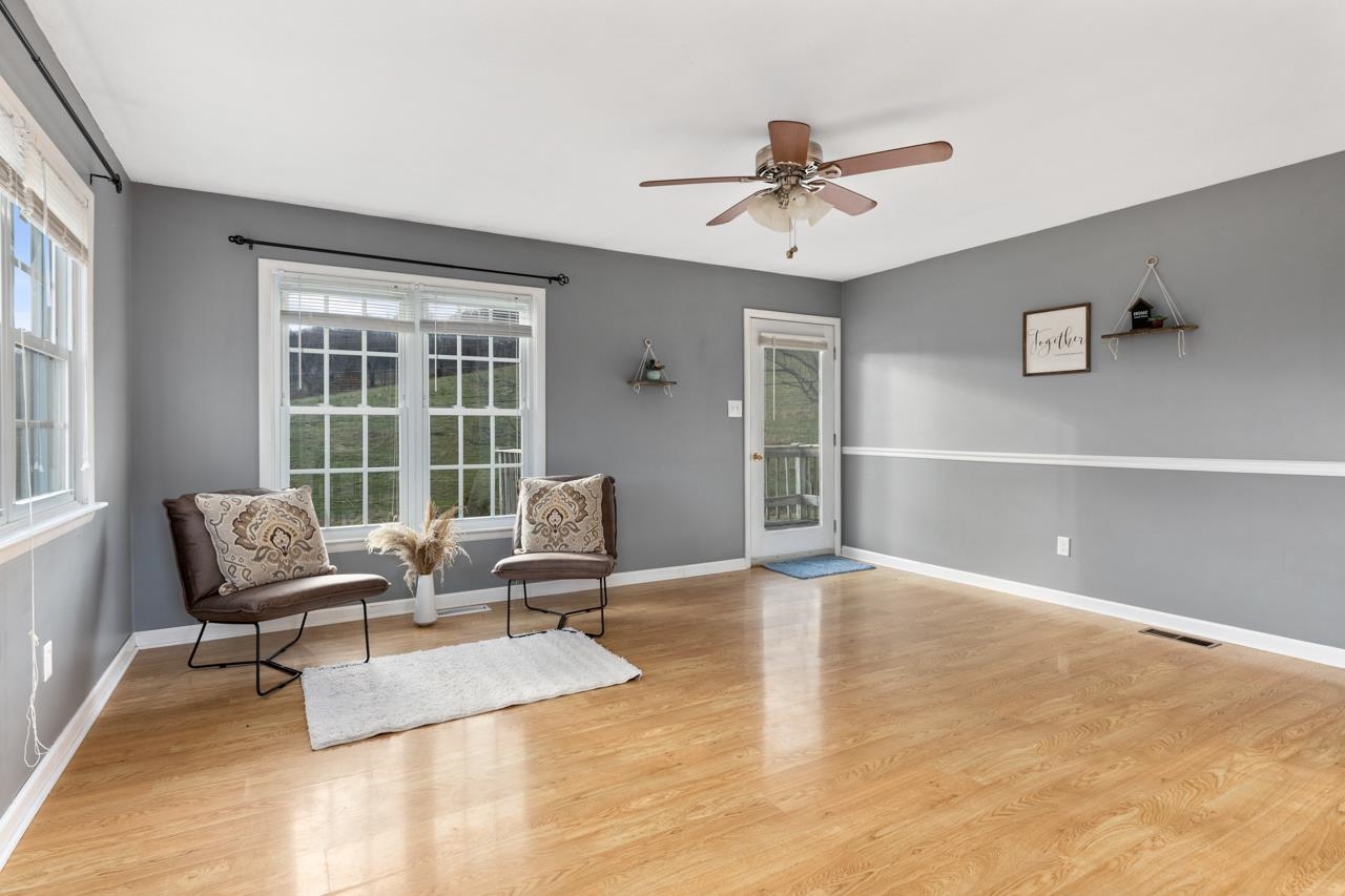 1052 Dutch Hollow Road Raphine, VA 24472 - Photo 7 of 46 a living room with furniture