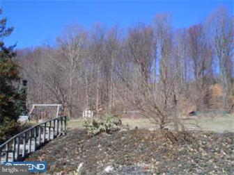 348 Miller Road Sinking Spring, PA 19608 - Photo 4 of 7