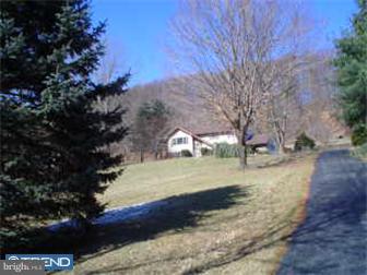 348 Miller Road Sinking Spring, PA 19608 - Photo 6 of 7