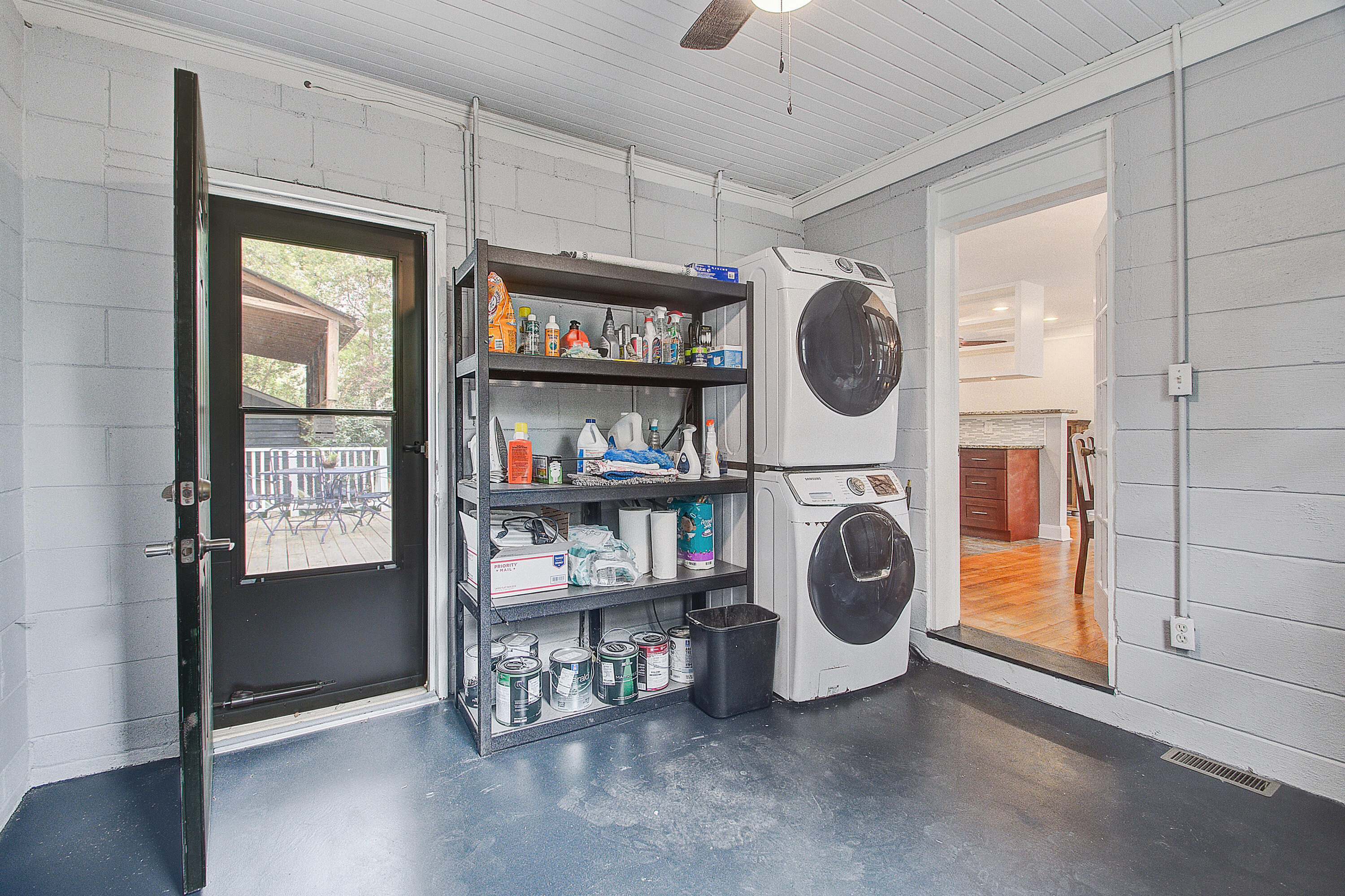 311 Cassina Road Charleston, SC 29407 - Photo 18 of 49 Mudroom/Laundry