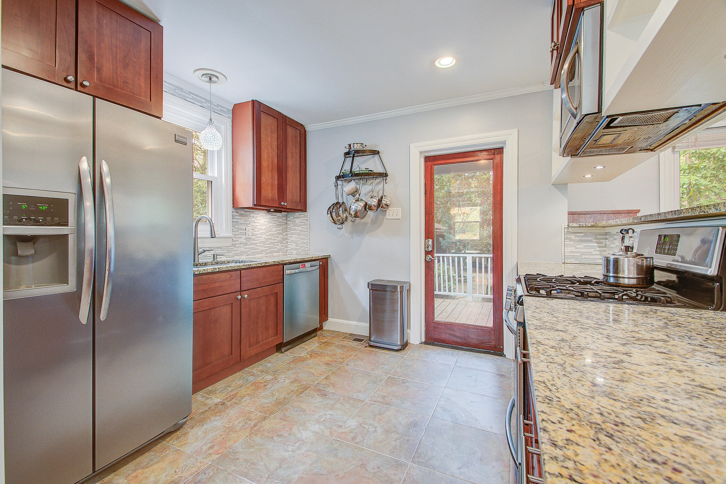 311 Cassina Road Charleston, SC 29407 - Photo 47 of 49 Kitchen