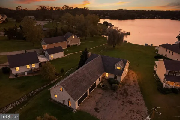 $975,000 | 400 Lake Meade Drive, East Berlin, PA 17316