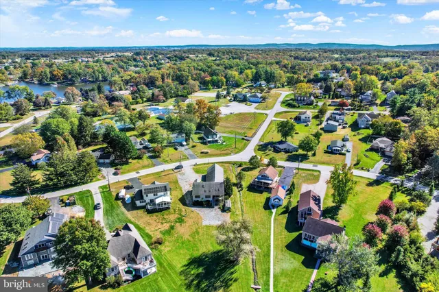 an aerial view of ocean residential house with outdoor space
