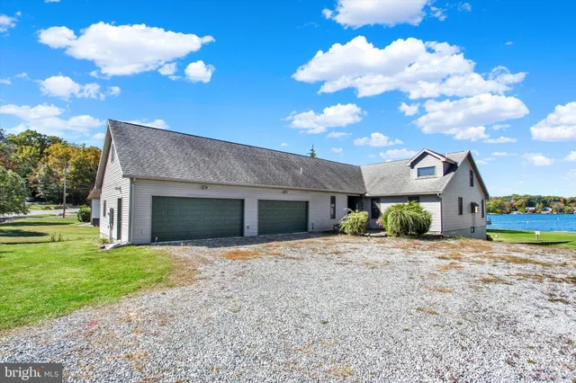 $1,095,000 | 400 Lake Meade Drive, East Berlin, PA 17316