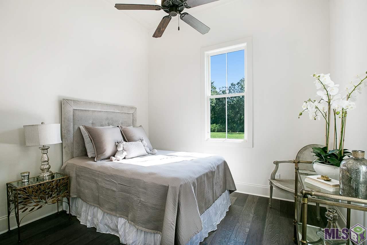 2867 Pointe-Marie Drive Baton Rouge, LA 70820 - Photo 4 of 22 Gallery Image 4