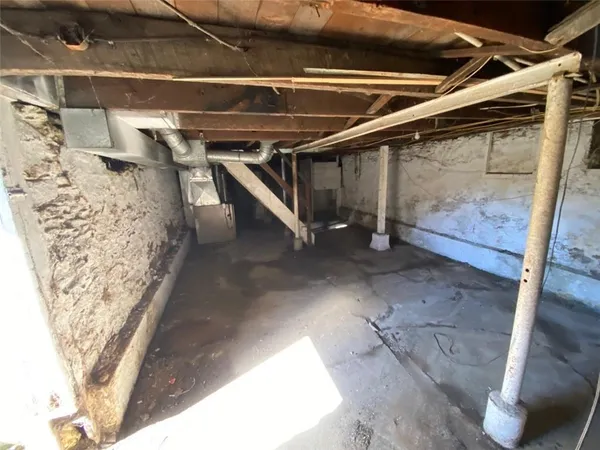 $34,900 | 1319 Jefferson Street, Latrobe, PA 15650