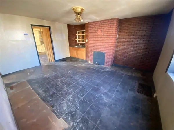 $34,900 | 1319 Jefferson Street, Latrobe, PA 15650