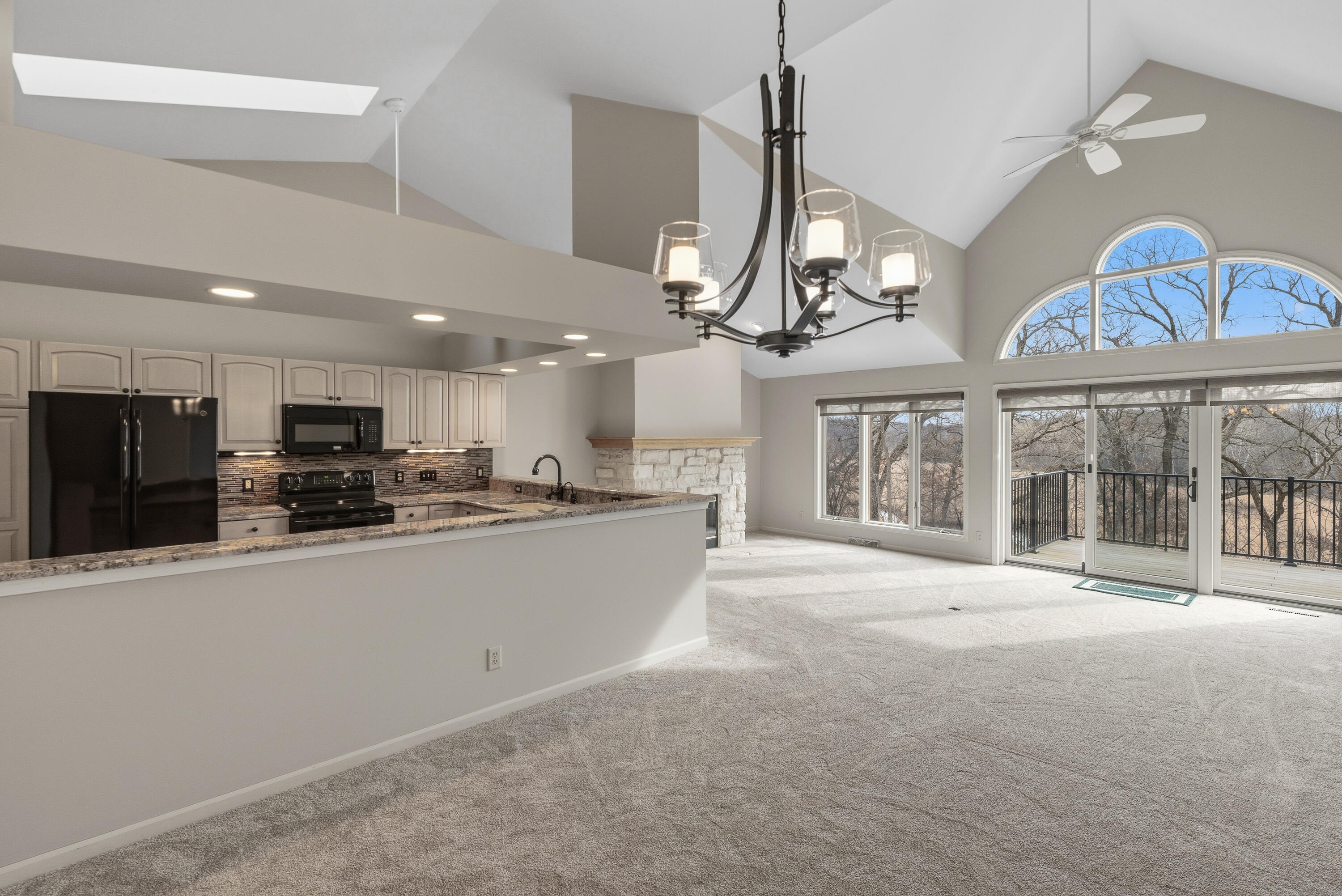 476 Oak Ridge Drive Hartland, WI 53029 - Photo 6 of 38 New Carpet throughout main level.