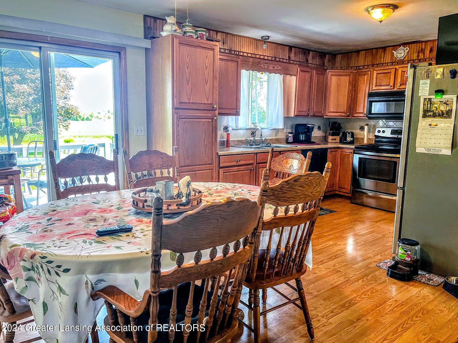 1408 North Scott Road St. Johns, MI 48879 - Photo 7 of 19 IMG_1398-EDIT (1)