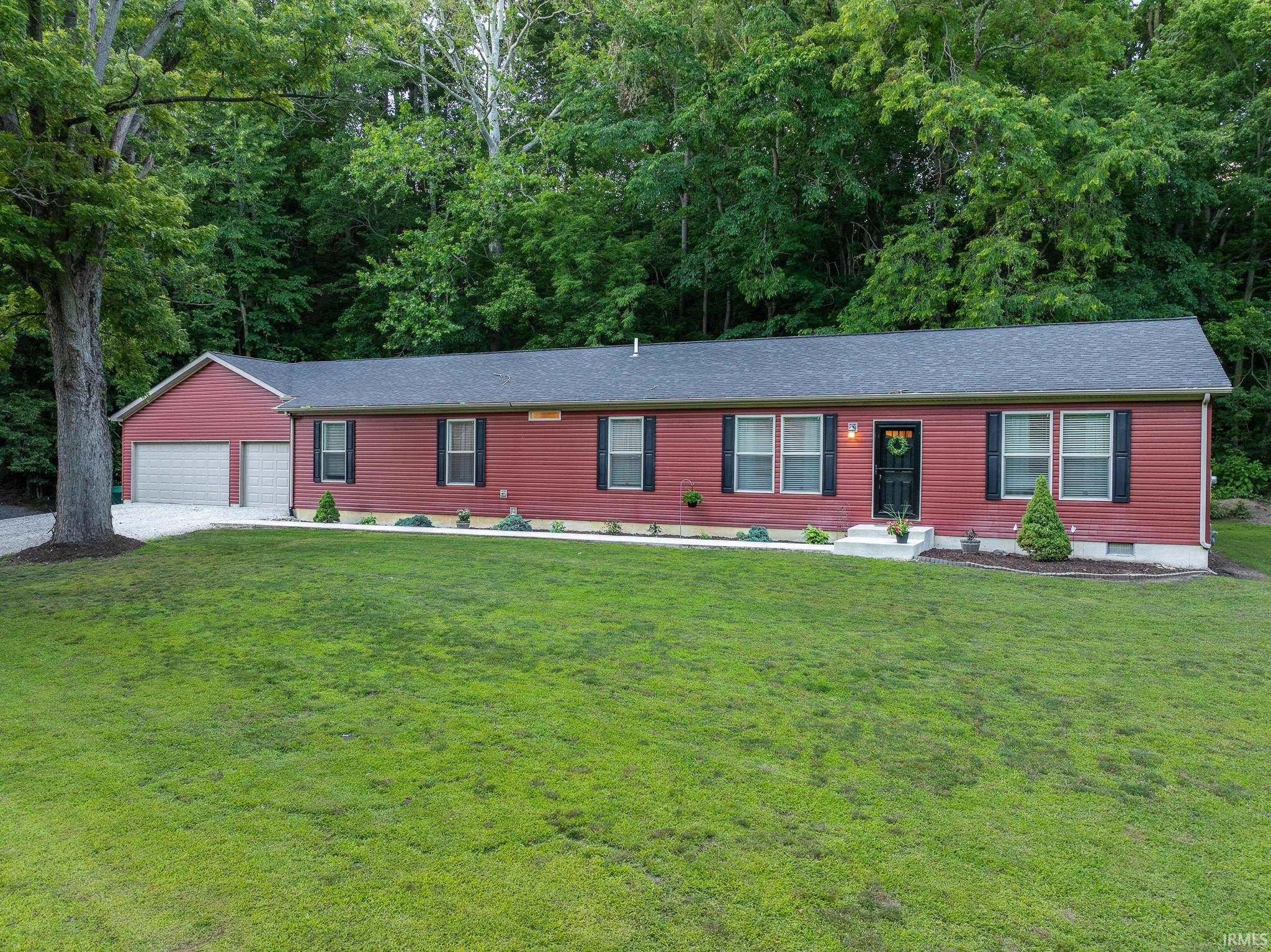 2689 South Old St Road Wabash, IN 46992 - Photo 1 of 39