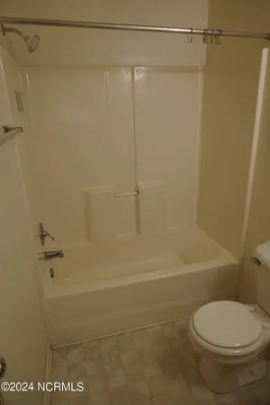 $1,196 | 404 Meadowbrook Lane, Jacksonville, NC 28546