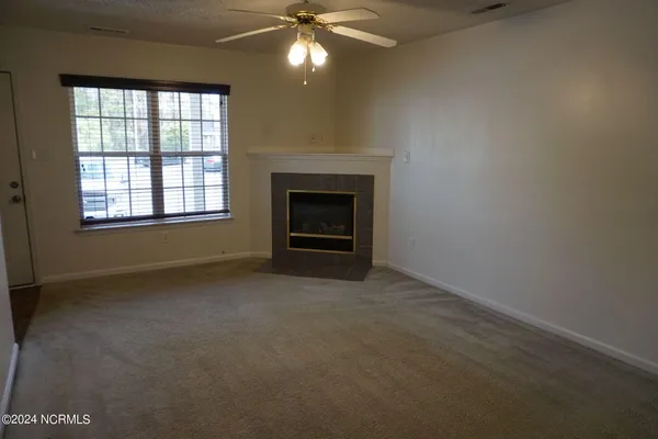 $1,196 | 404 Meadowbrook Lane, Jacksonville, NC 28546