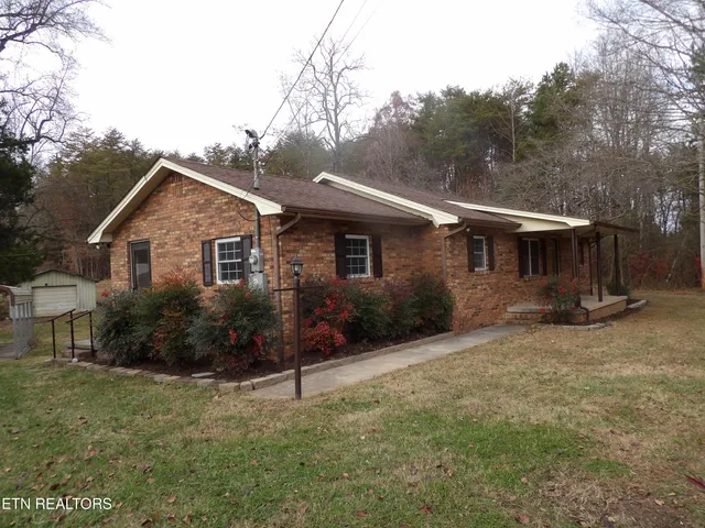 $285,900 | 240 Old Rutledge Pike, Blaine, TN 37709