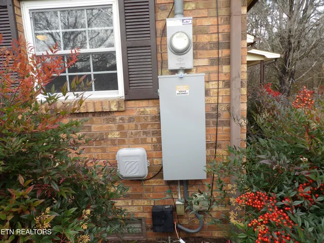 $285,900 | 240 Old Rutledge Pike, Blaine, TN 37709