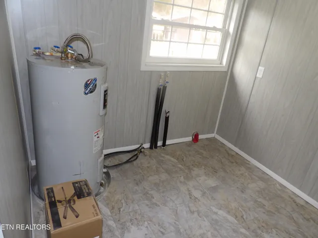 $285,900 | 240 Old Rutledge Pike, Blaine, TN 37709