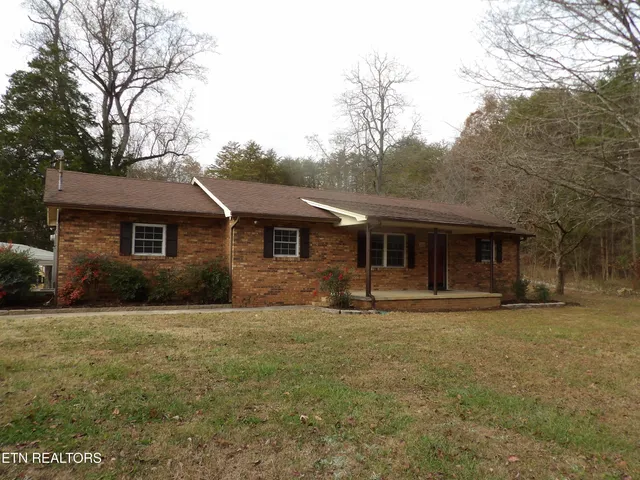 $285,900 | 240 Old Rutledge Pike, Blaine, TN 37709