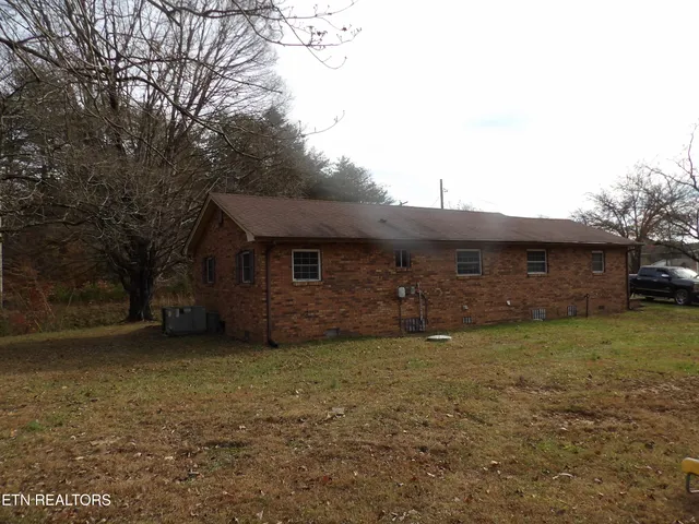 $285,900 | 240 Old Rutledge Pike, Blaine, TN 37709