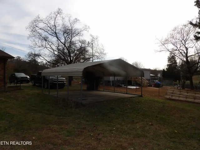 $285,900 | 240 Old Rutledge Pike, Blaine, TN 37709