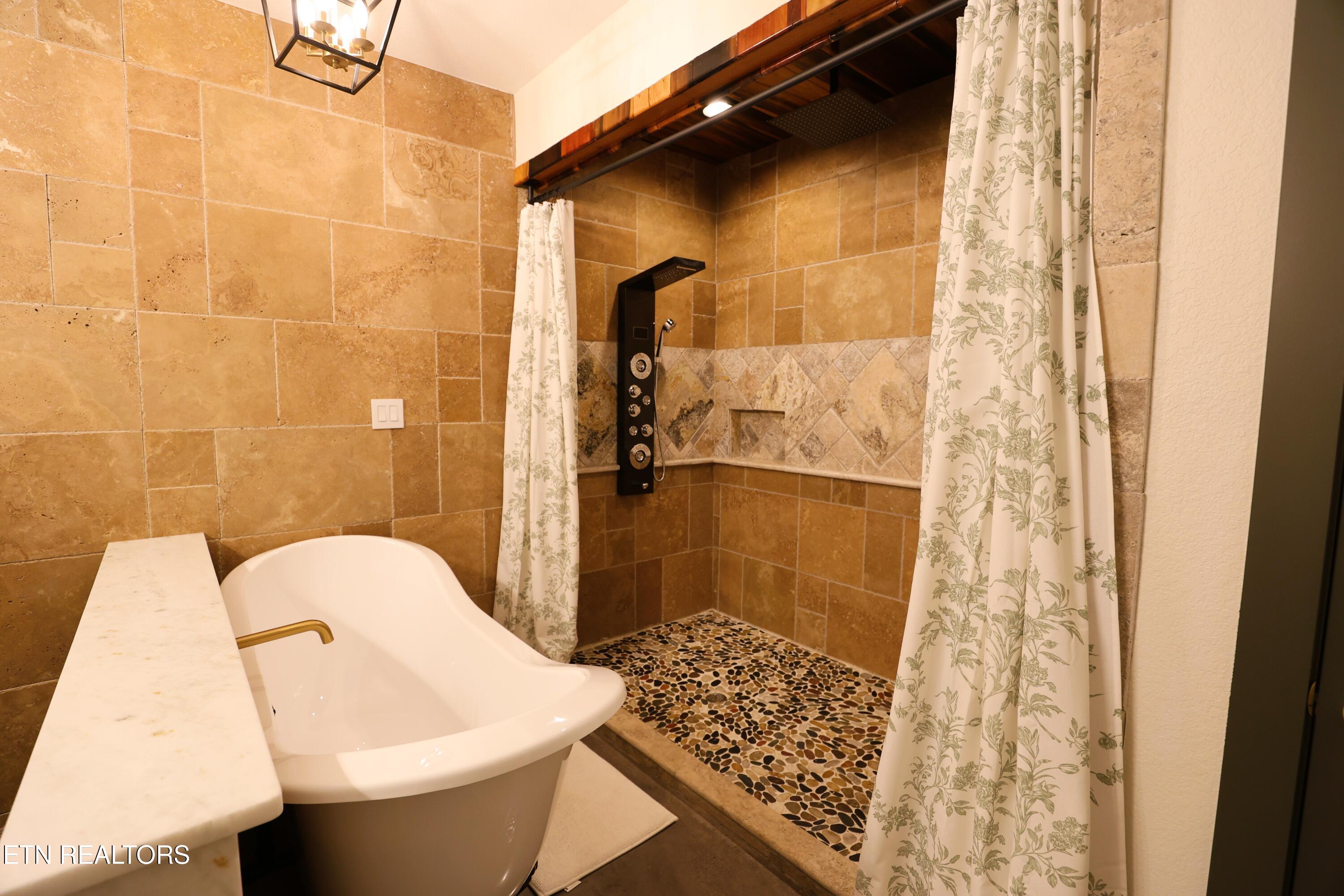 2829 Spruce Hill Road Louisville, TN 37777 - Photo 41 of 51 BK1A8017