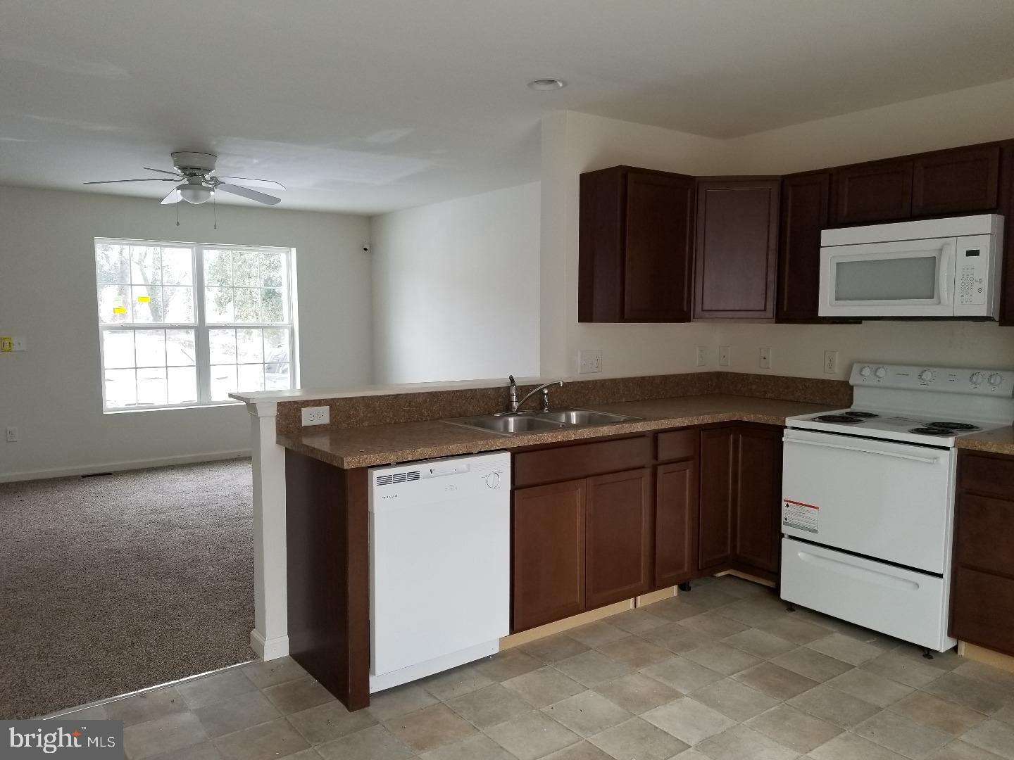 432 West Reed Street Dover, DE 19904 - Photo 6 of 24 Kitchen