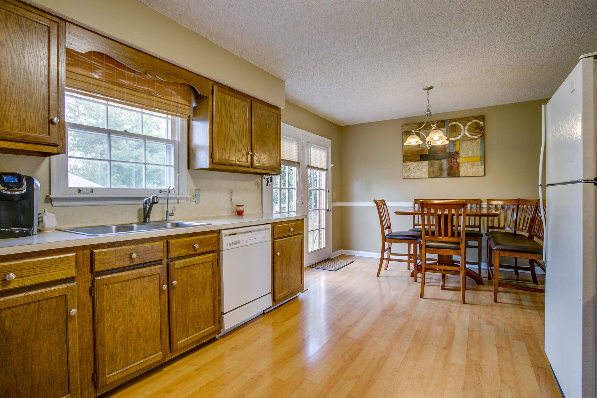 2742 Brookrun Road Murfreesboro, TN 37129 - Photo 10 of 30 Gallery Image 10