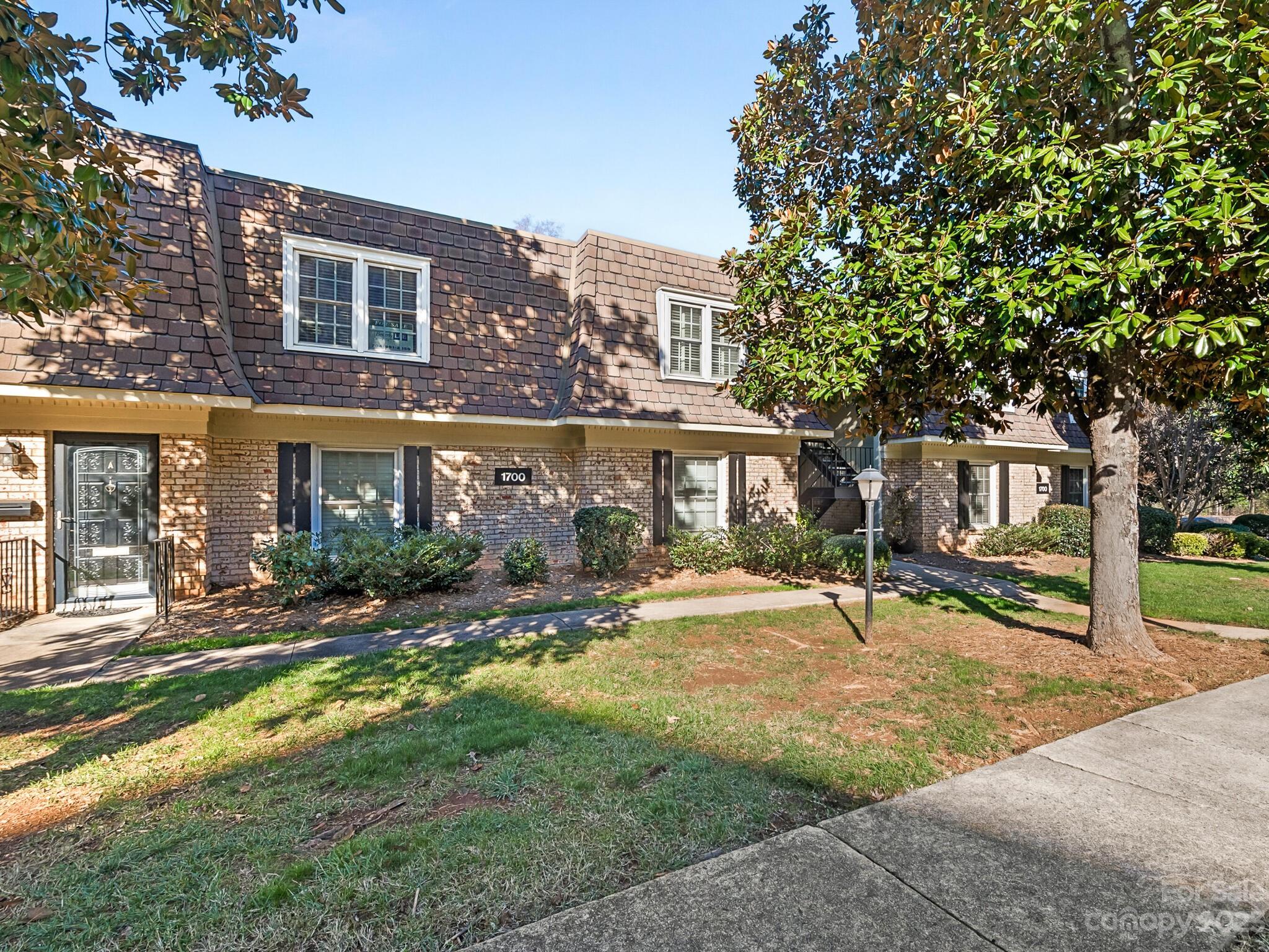 1700 Roxborough Road, Unit C Charlotte, NC 28211 - Photo 1 of 24 Gallery Image 1