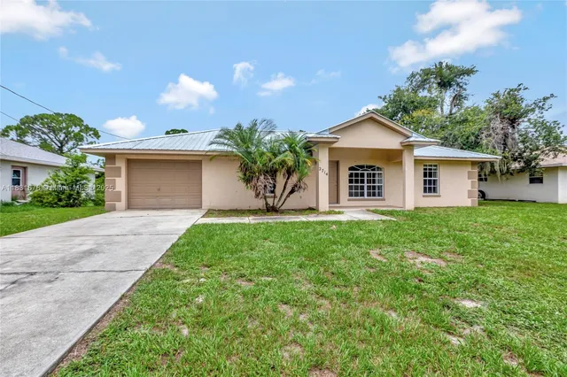 $255,000 | 2714 Valerie Boulevard, Sebring, FL 33870