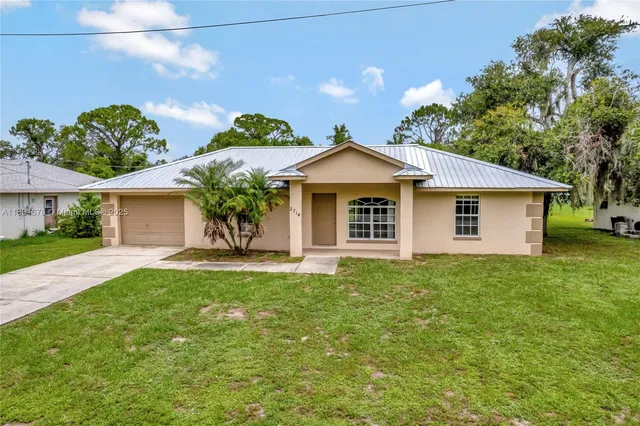 $255,000 | 2714 Valerie Boulevard, Sebring, FL 33870