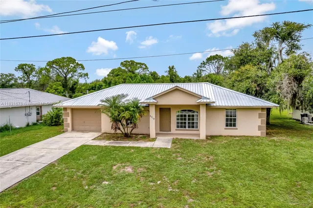 $255,000 | 2714 Valerie Boulevard, Sebring, FL 33870