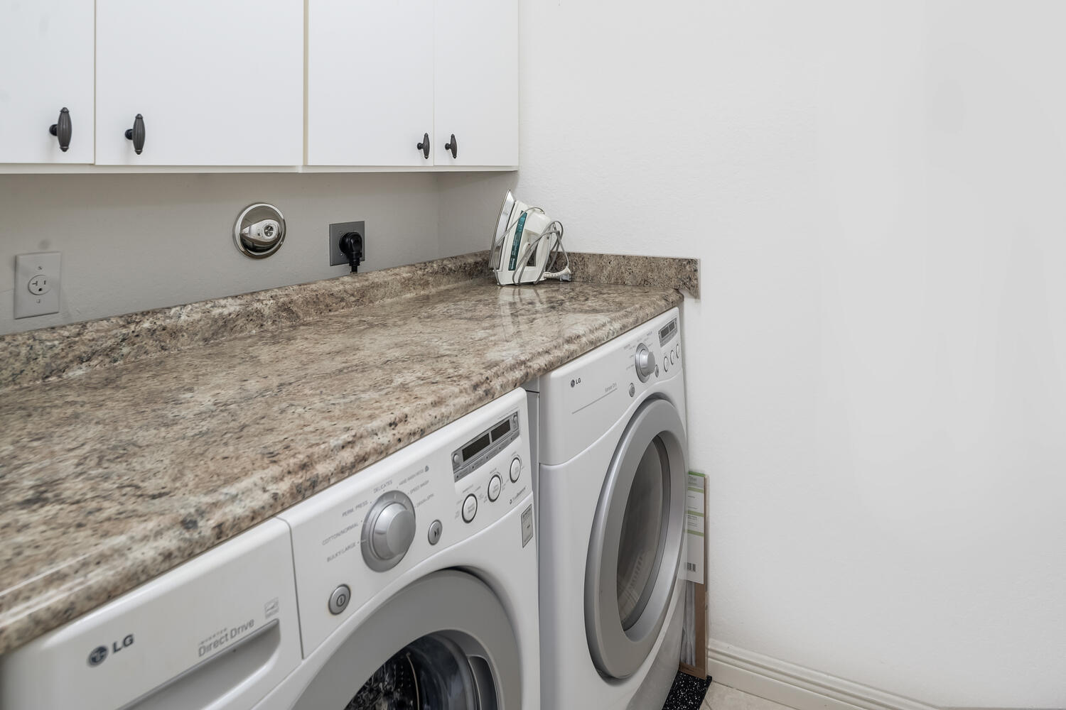 16055 Sims Road, Unit 201 Delray Beach, FL 33484 - Photo 17 of 35 Laundry Room