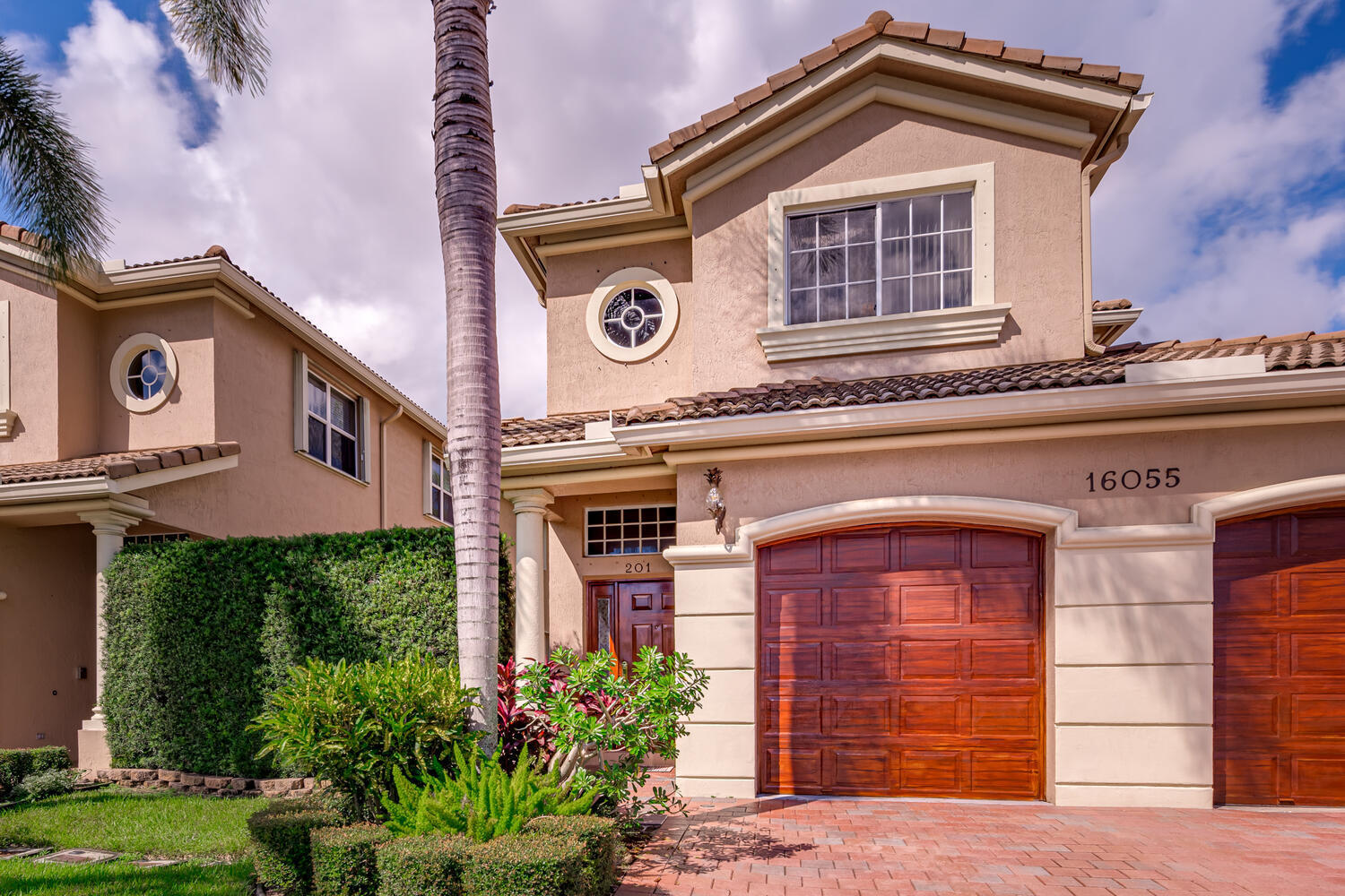 16055 Sims Road, Unit 201 Delray Beach, FL 33484 - Photo 4 of 35 Beautiful Building Exterior