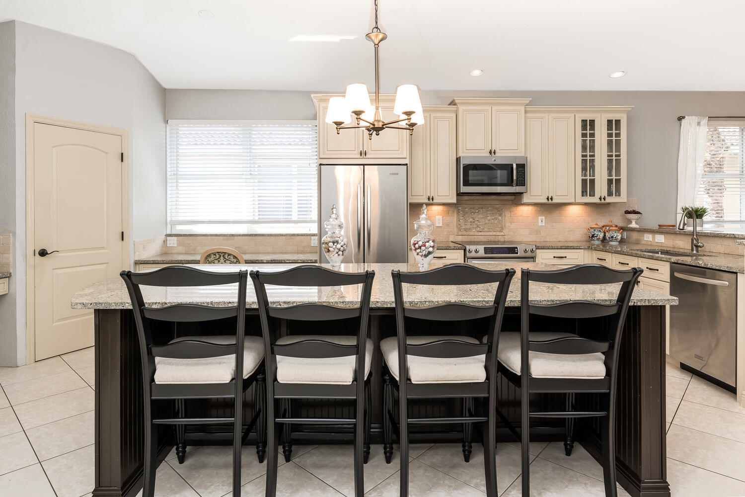 16055 Sims Road, Unit 201 Delray Beach, FL 33484 - Photo 10 of 35 Upscale Gourmet Kitchen