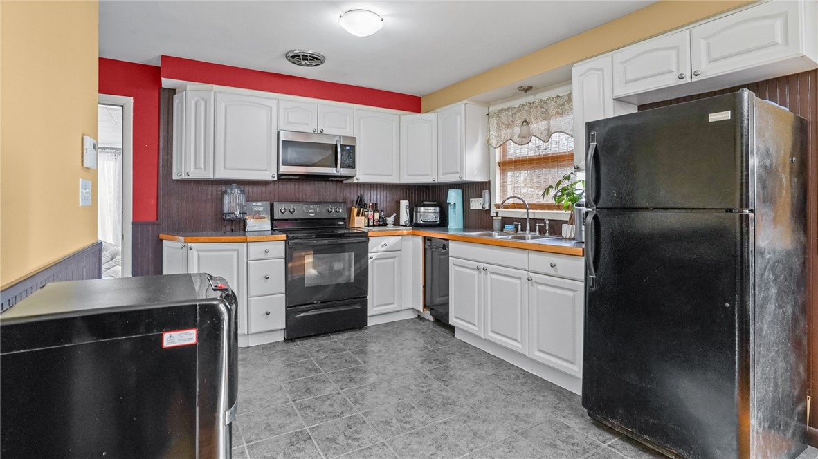 154 Metropolitan Road Providence, RI 02908 - Photo 11 of 31 Gallery Image 11