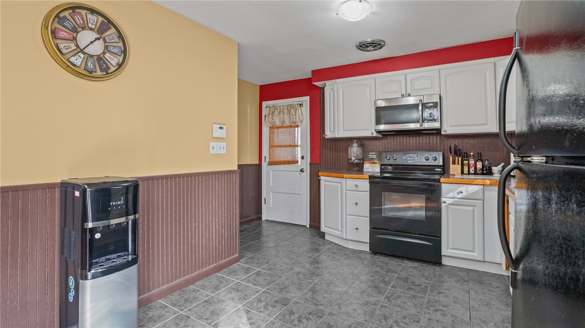 154 Metropolitan Road Providence, RI 02908 - Photo 14 of 31 Gallery Image 14