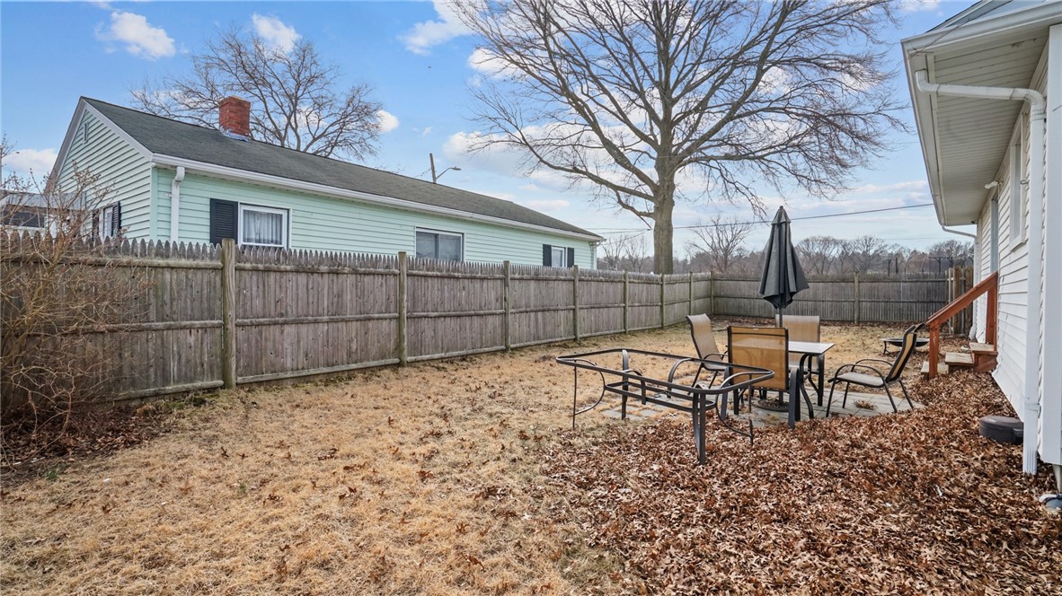 154 Metropolitan Road Providence, RI 02908 - Photo 30 of 31 Gallery Image 30