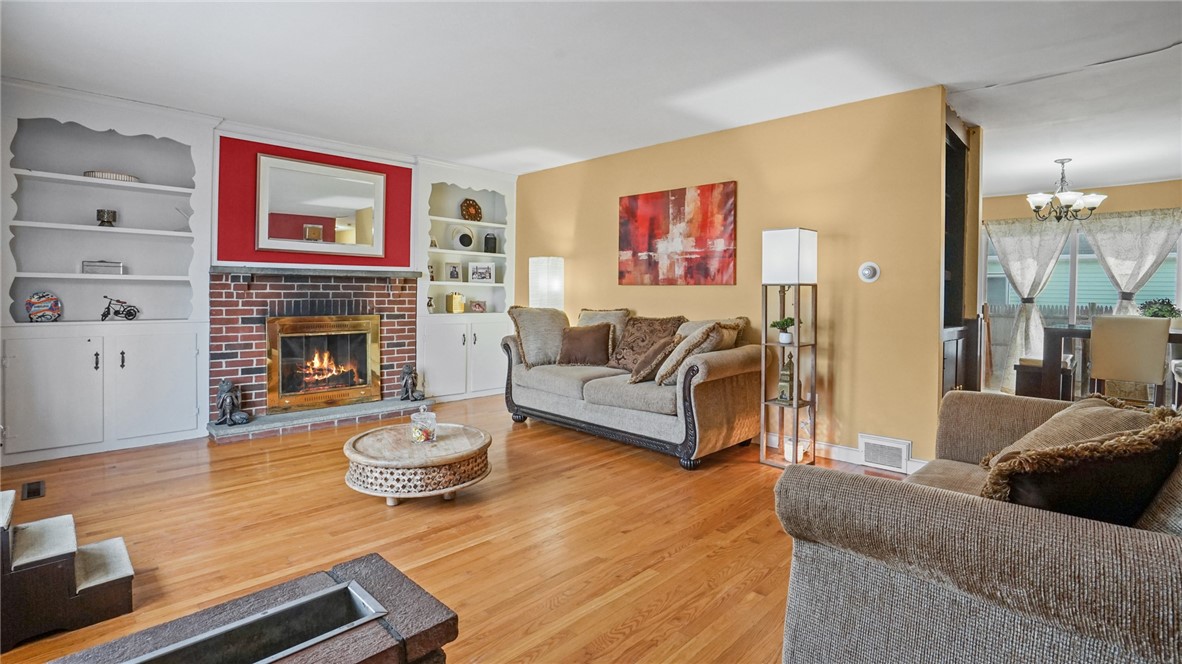 154 Metropolitan Road Providence, RI 02908 - Photo 7 of 31 Gallery Image 7