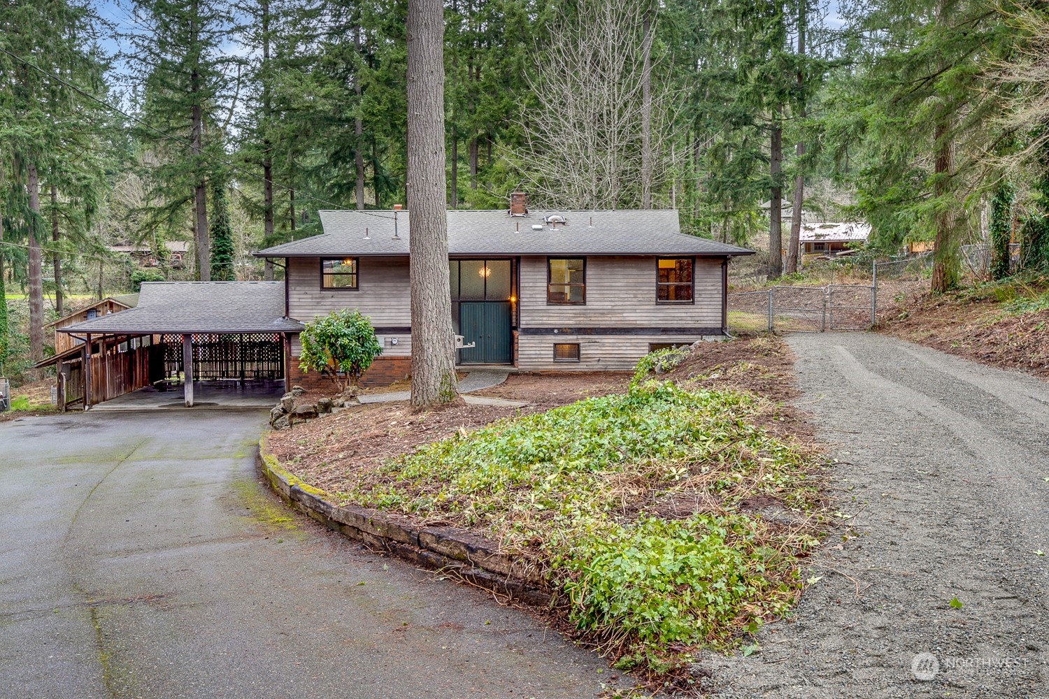 18256 Southeast 144th Place Renton, WA 98059 - Photo 3 of 39 Gallery Image 3