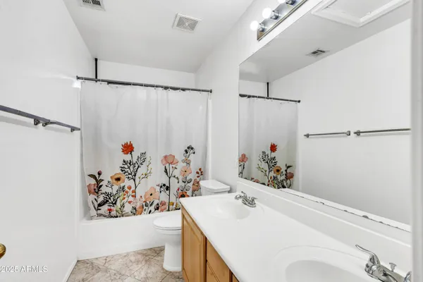 $579,900 | 1342 North McKenna Lane, Gilbert, AZ 85233
