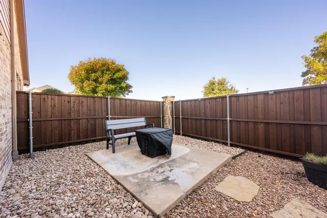 $575,000 | 810 Miramar Drive, Rockwall, TX 75087