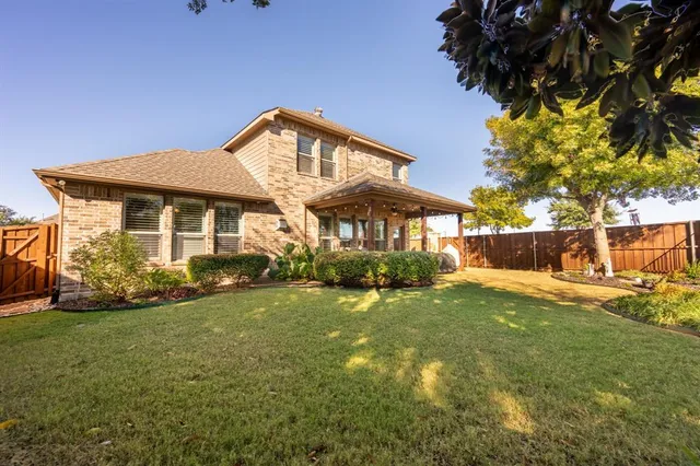 $575,000 | 810 Miramar Drive, Rockwall, TX 75087