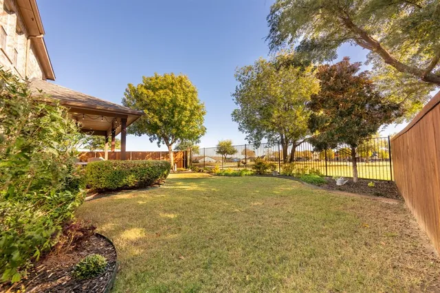 $575,000 | 810 Miramar Drive, Rockwall, TX 75087