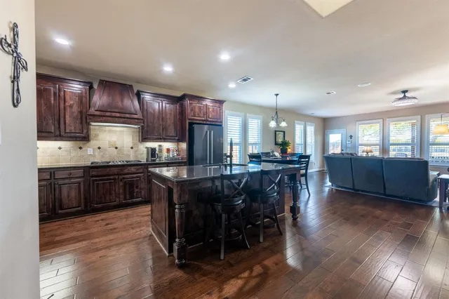 $575,000 | 810 Miramar Drive, Rockwall, TX 75087