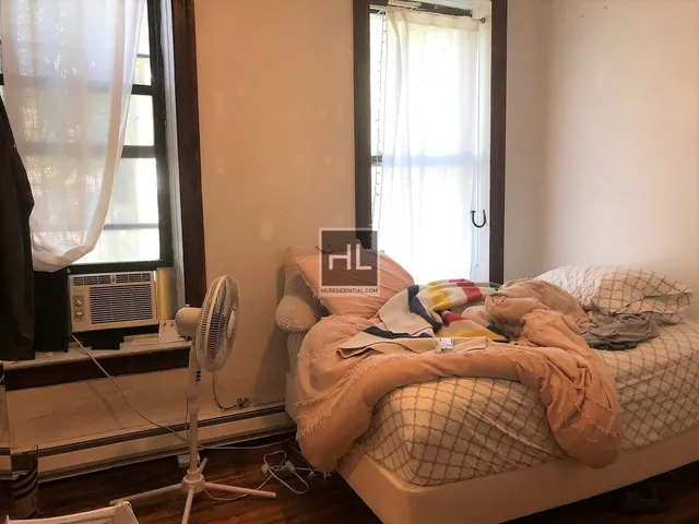 $4,695 | 479 Warren Street, Unit 2A | Boerum Hill