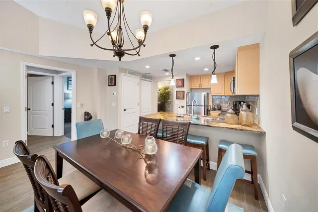 $4,000 | 3401 54th Drive West, Unit 202, Bradenton, FL 34210