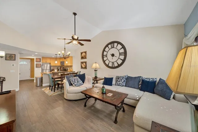 $4,000 | 3401 54th Drive West, Unit 202, Bradenton, FL 34210