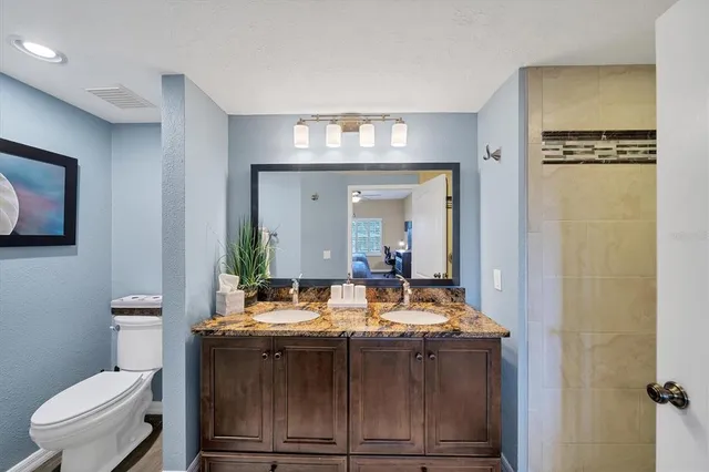 $4,000 | 3401 54th Drive West, Unit 202, Bradenton, FL 34210